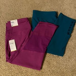 Women’s Active Capris XL 2 pair for $25